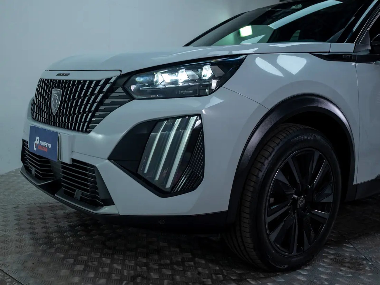 PEUGEOT 2008 2024 - Imagen 9 de 20