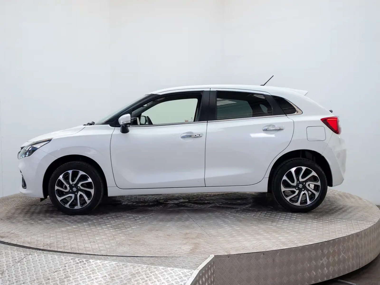 Suzuki BALENO 2025 - Foto 4 de 19