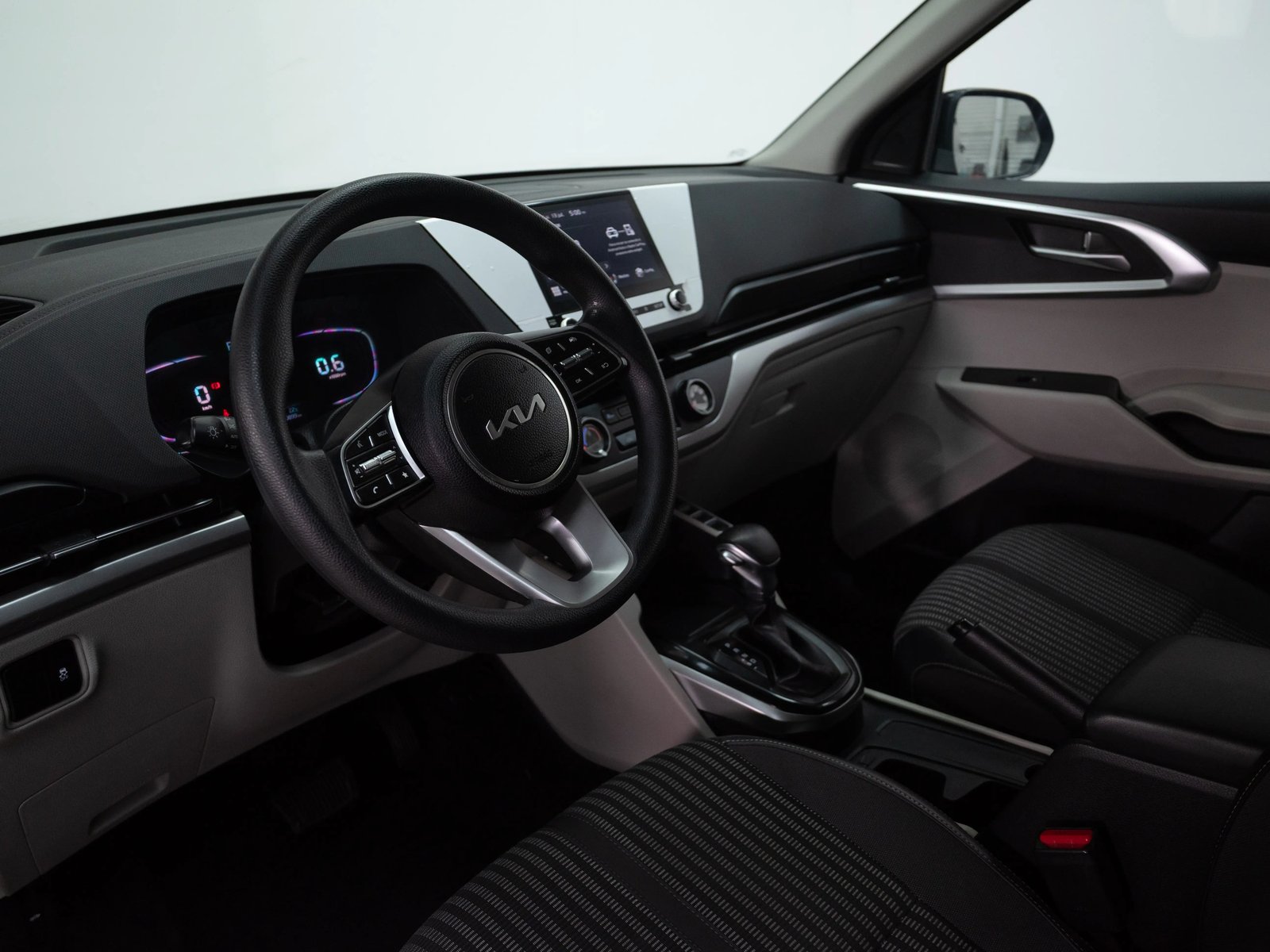 Kia CARENS 2024 - Imagen 13 de 15