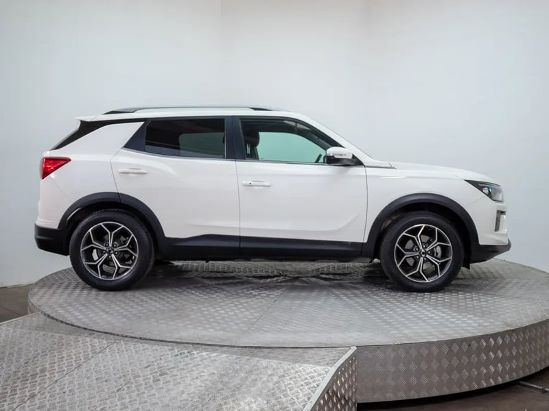 SsangYong NEW KORANDO 2023 - Imagen 8 de 19