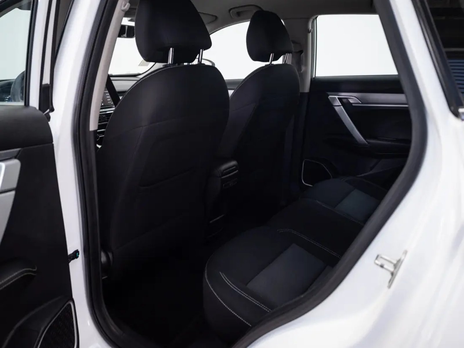 Geely COOLRAY 2022 - Imagen 15 de 18