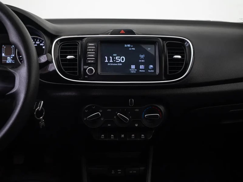 Kia SOLUTO 2024 - Imagen 16 de 20