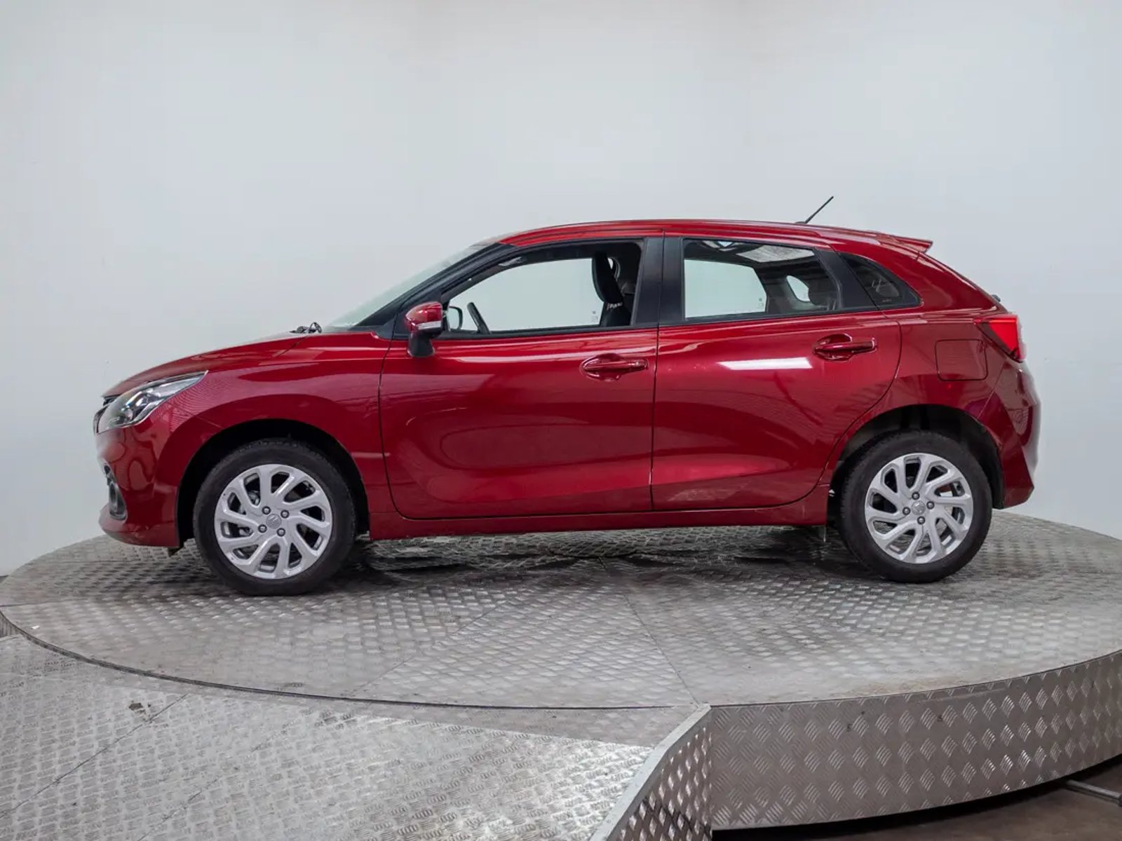 Suzuki BALENO 2025 - Imagen 4 de 20