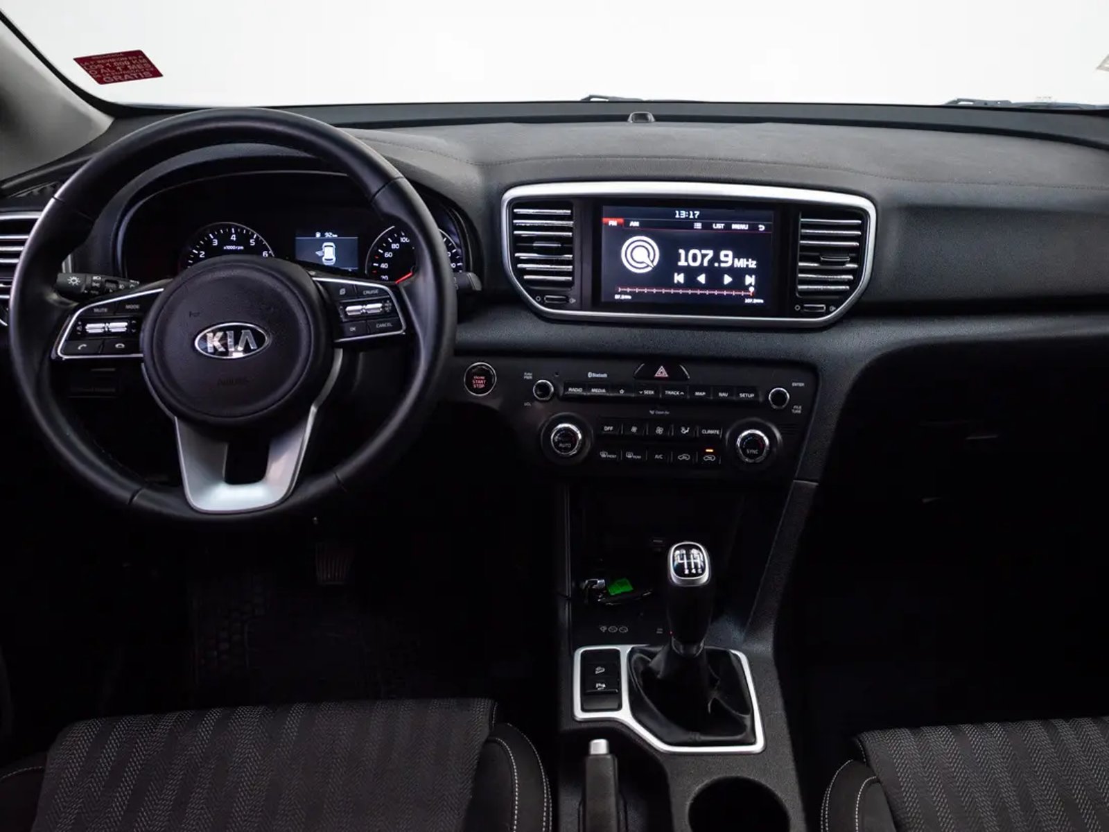 Kia SPORTAGE 2019 - Imagen 15 de 20