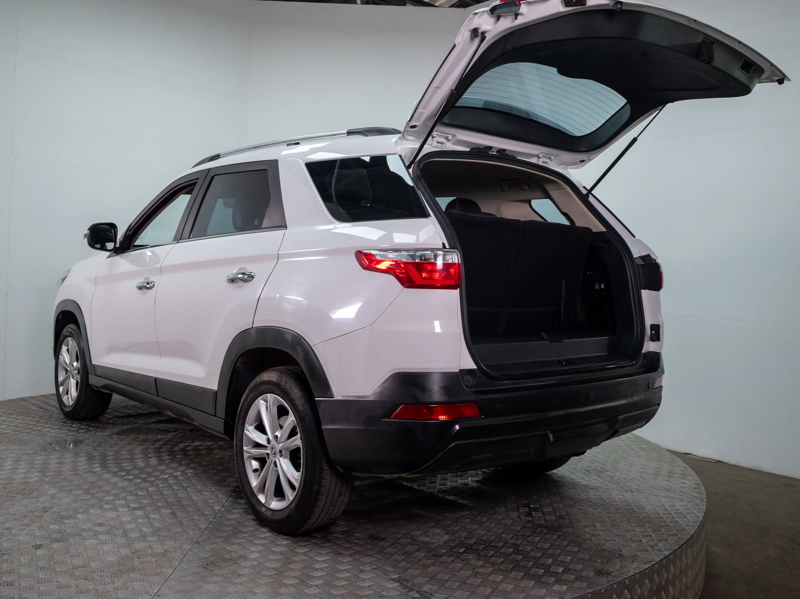 DFSK SUV 560 2024 - Imagen 10 de 18
