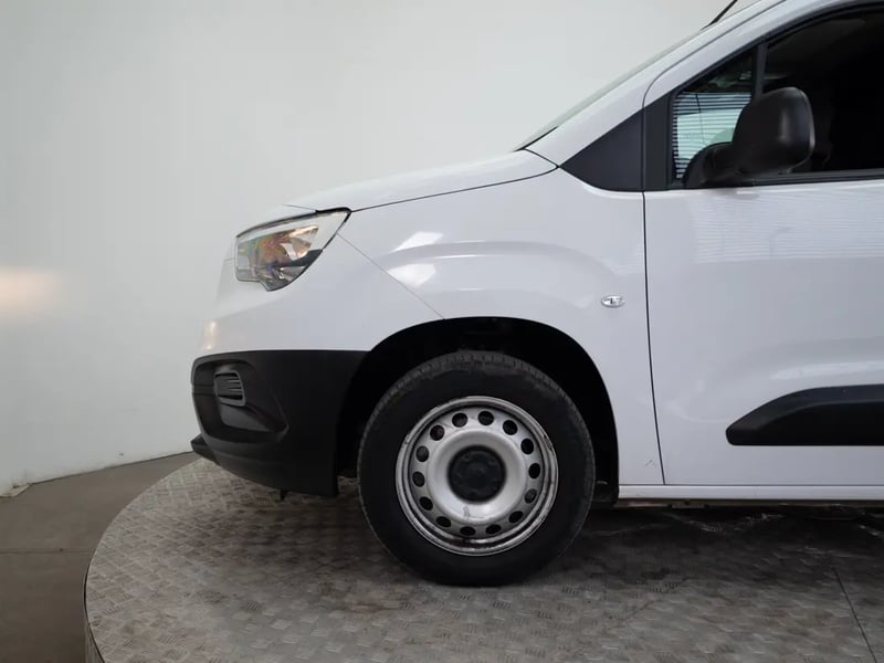 Opel COMBO 2025 - Imagen 14 de 16