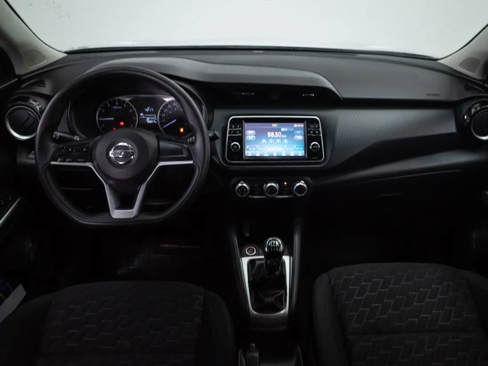 Nissan KICKS 2021 - Imagen 15 de 18