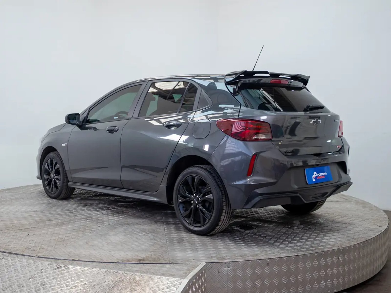 Chevrolet ONIX 2024 - Imagen 4 de 18