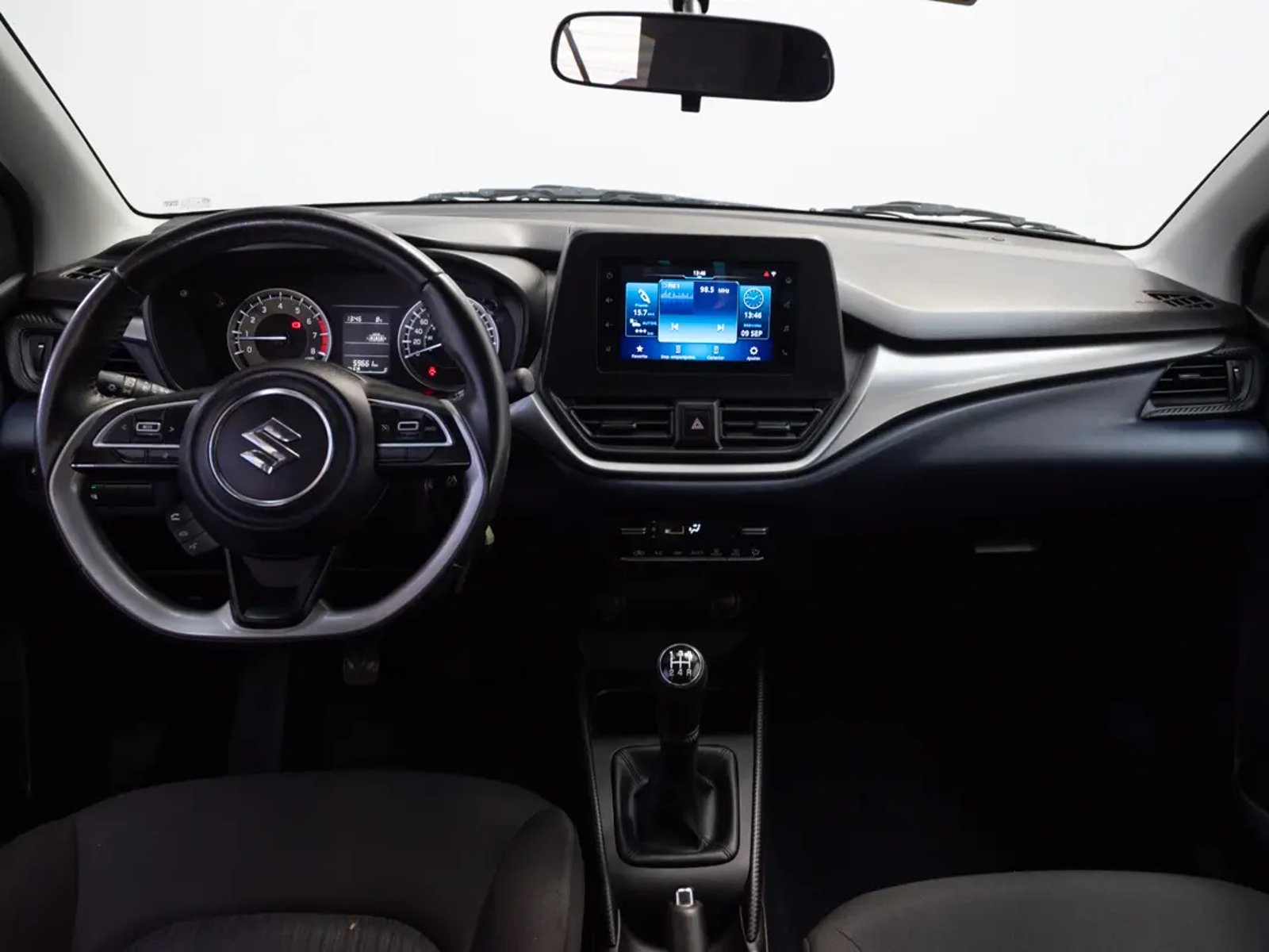 Suzuki BALENO 2024 - Imagen 15 de 20