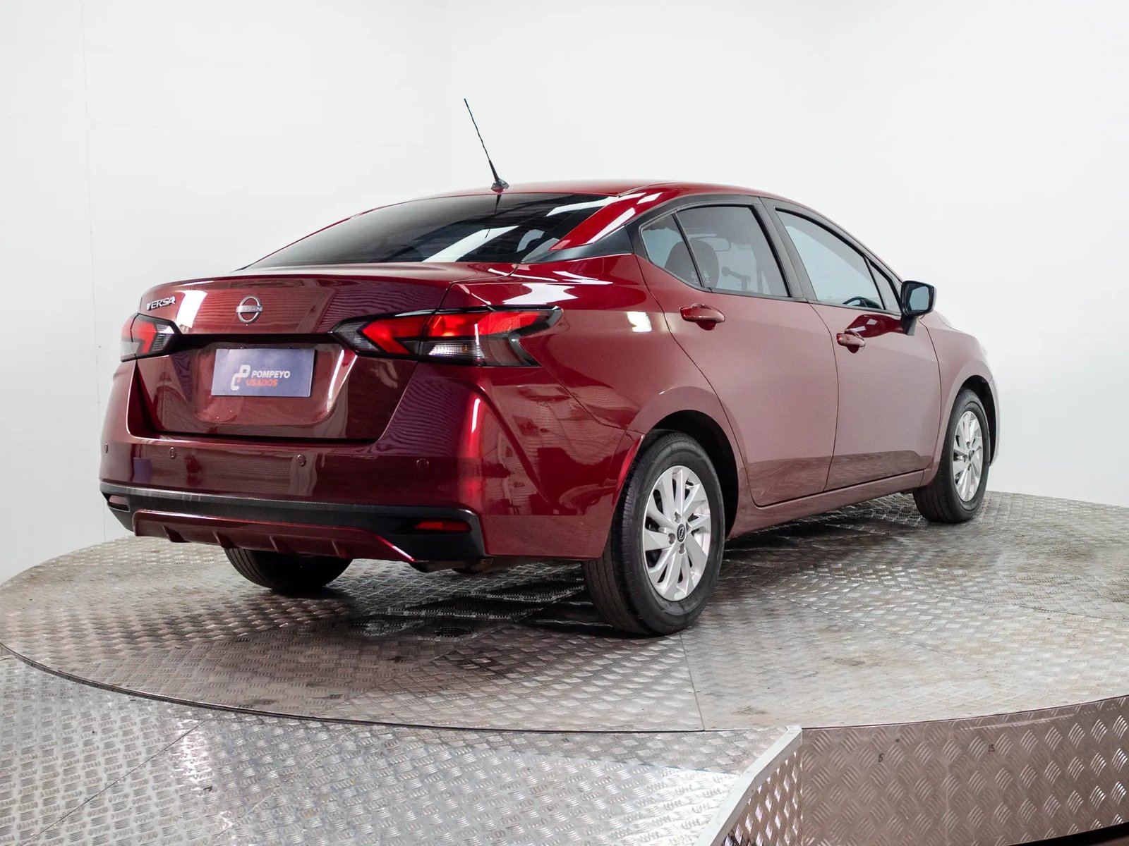 NISSAN VERSA 2025 - Imagen 7 de 19