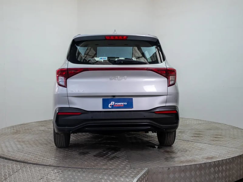 Kia CARENS 2023 - Imagen 6 de 19