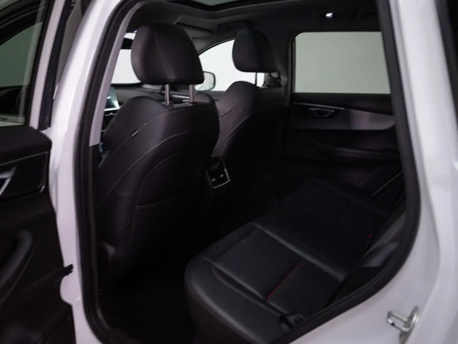 Chery TIGGO 7 2021 - Imagen 13 de 17