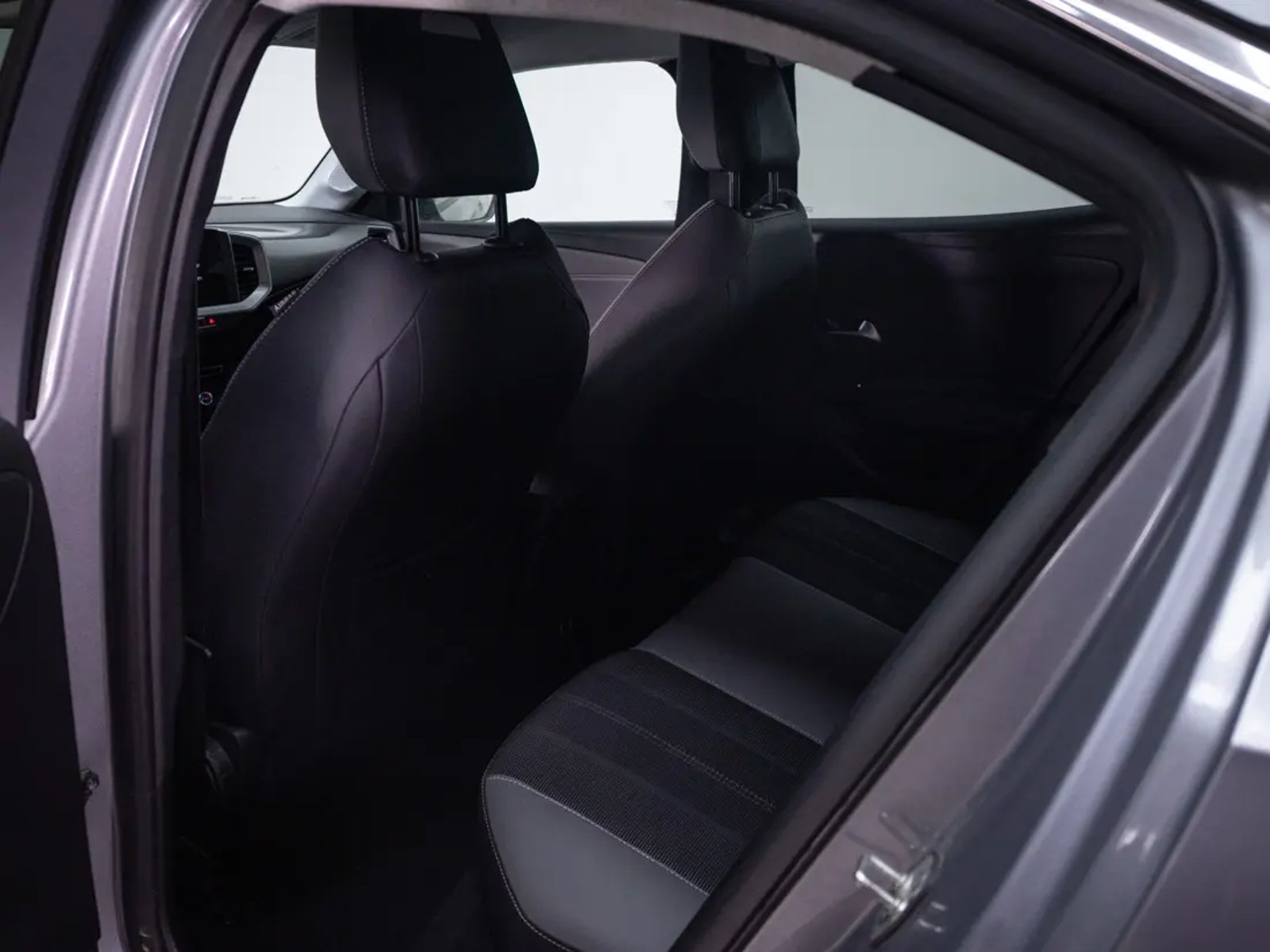 OPEL MOKKA 2023 - Imagen 13 de 14