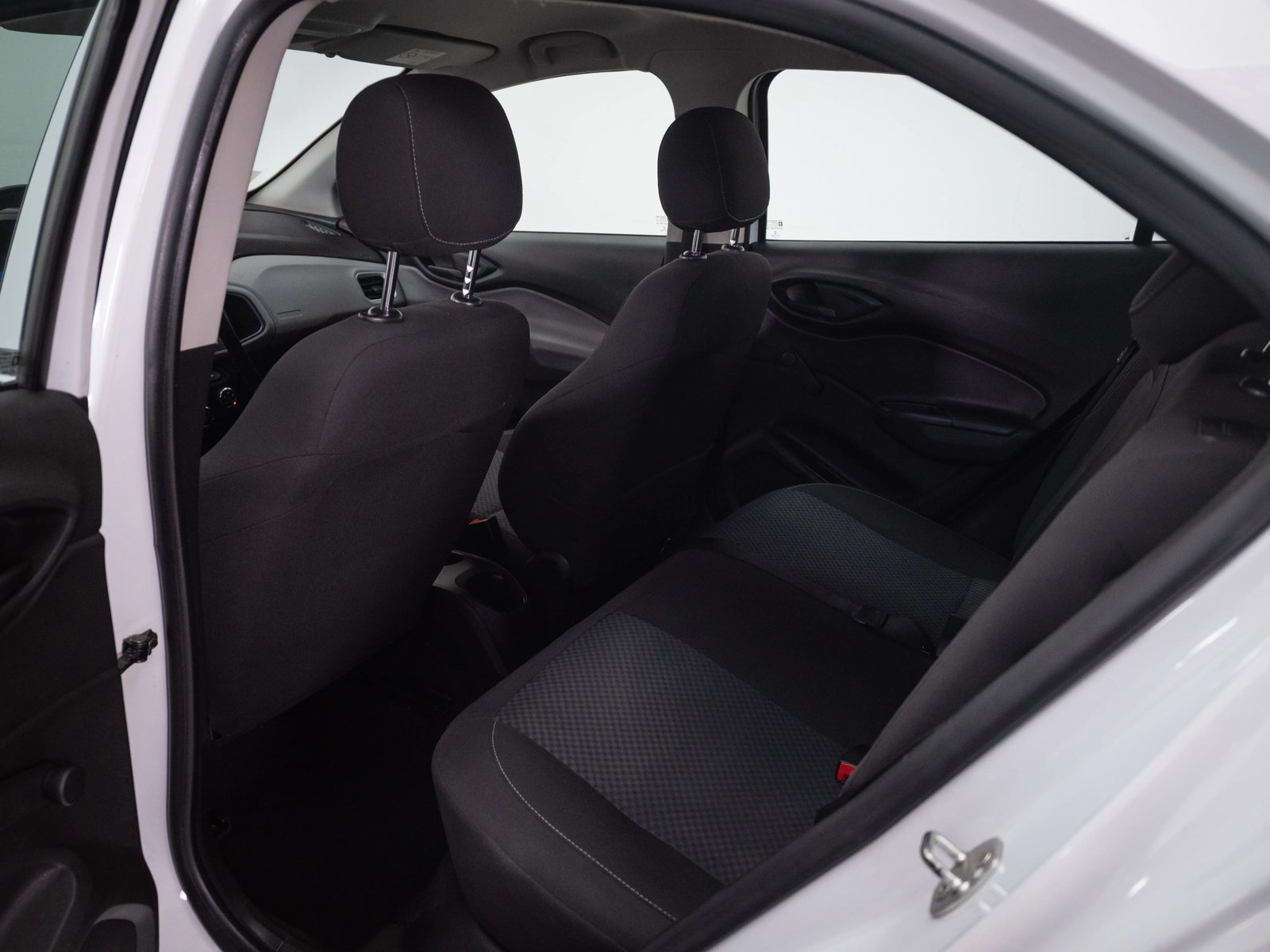 CHEVROLET ONIX 2017 - Imagen 14 de 16