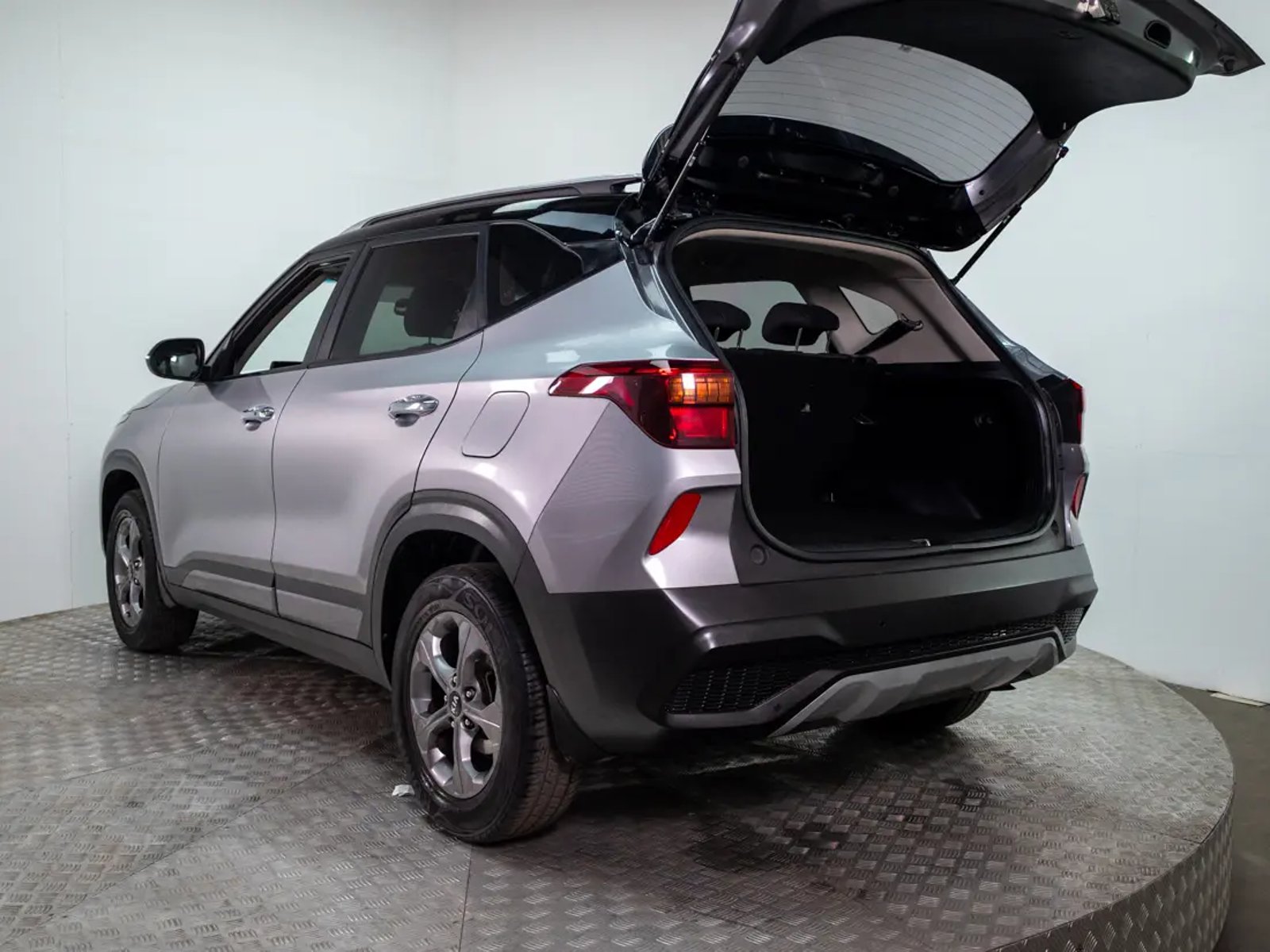 Kia SELTOS 2021 - Imagen 10 de 19