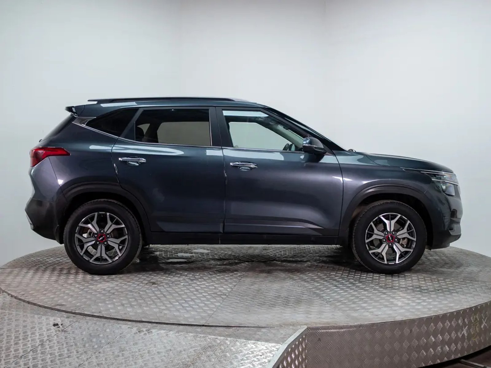 Kia SELTOS 2024 - Imagen 7 de 20