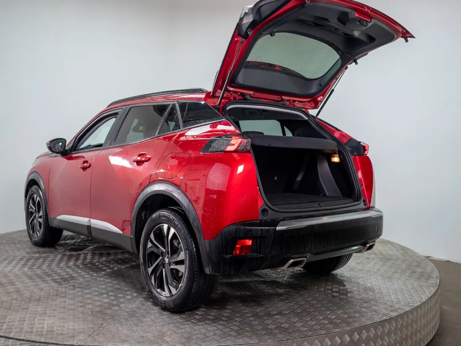 Peugeot 2008 2021 - Imagen 10 de 20