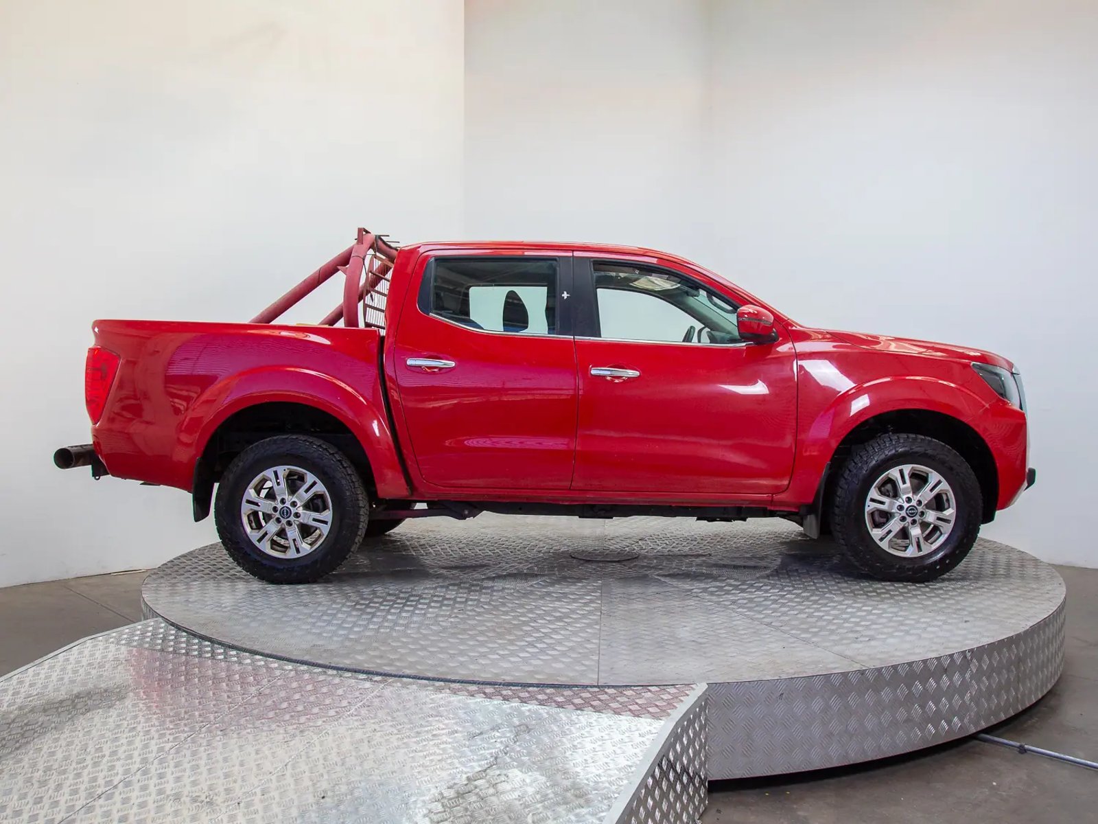 NISSAN NAVARA 2024 - Imagen 11 de 17