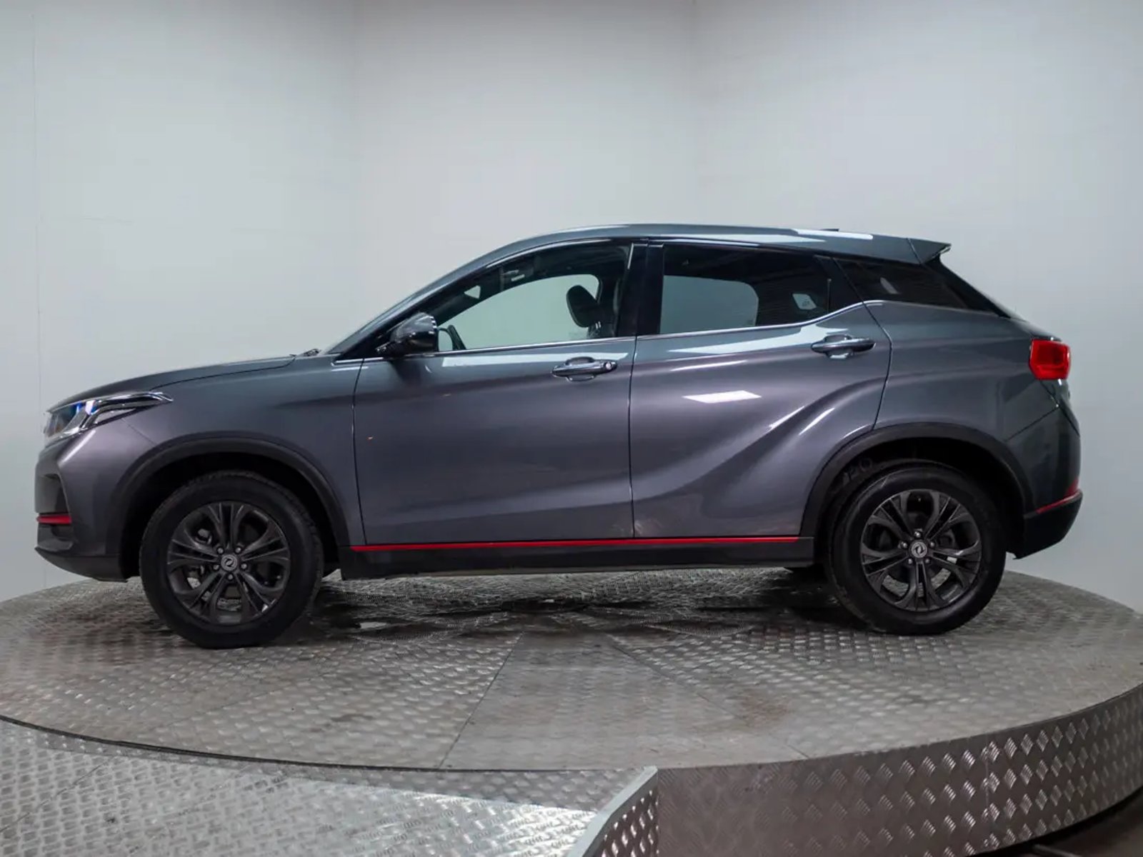 DFSK SUV 500 2025 - Foto 4 de 19