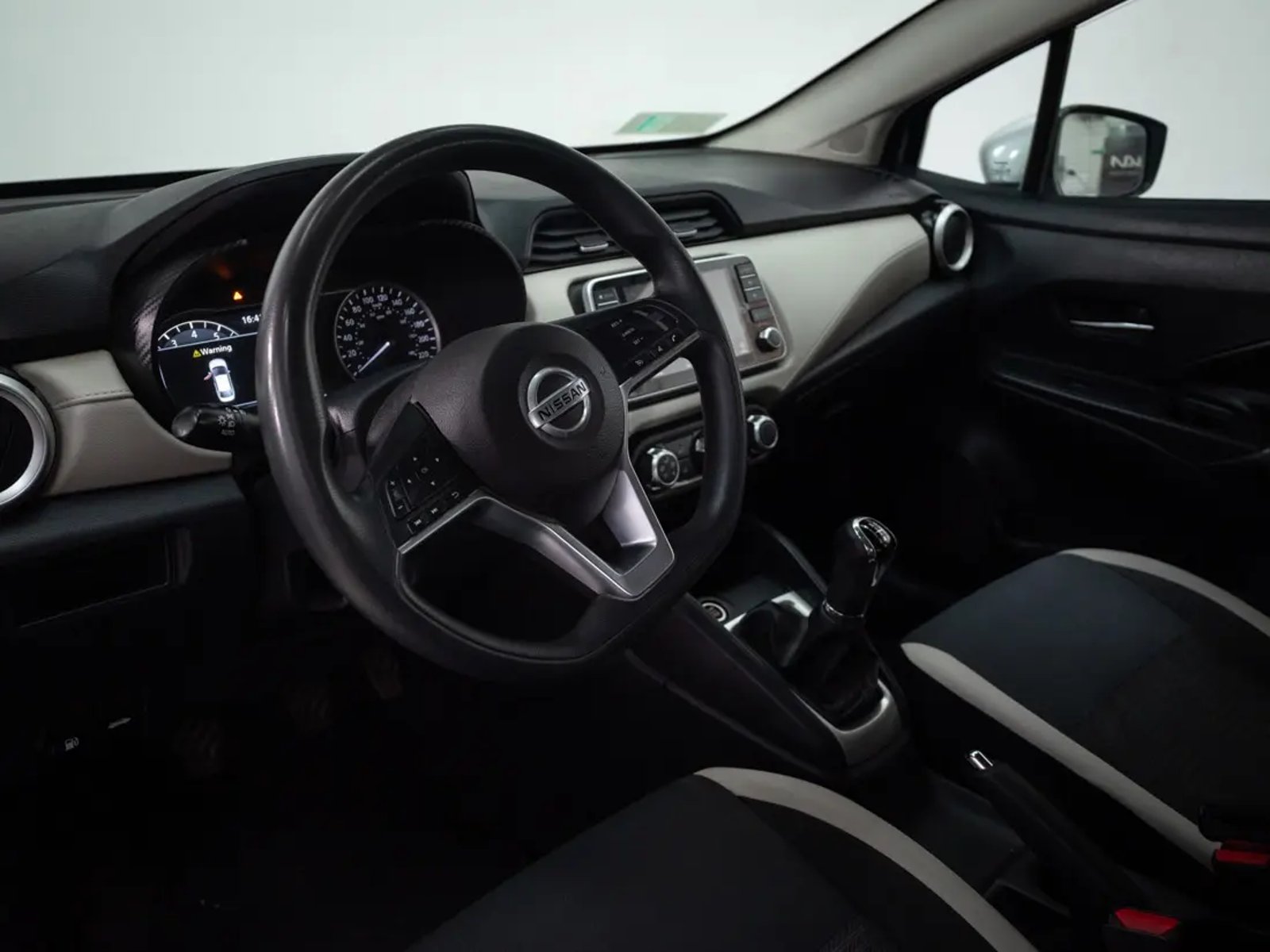Nissan VERSA 2021 - Imagen 18 de 20