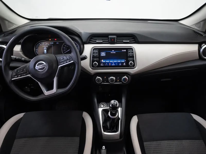 Nissan VERSA 2023 - Imagen 15 de 20