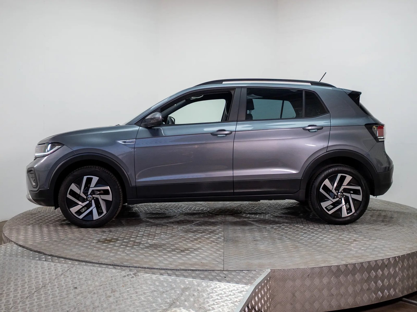 VOLKSWAGEN T-CROSS 2025 - Imagen 5 de 20