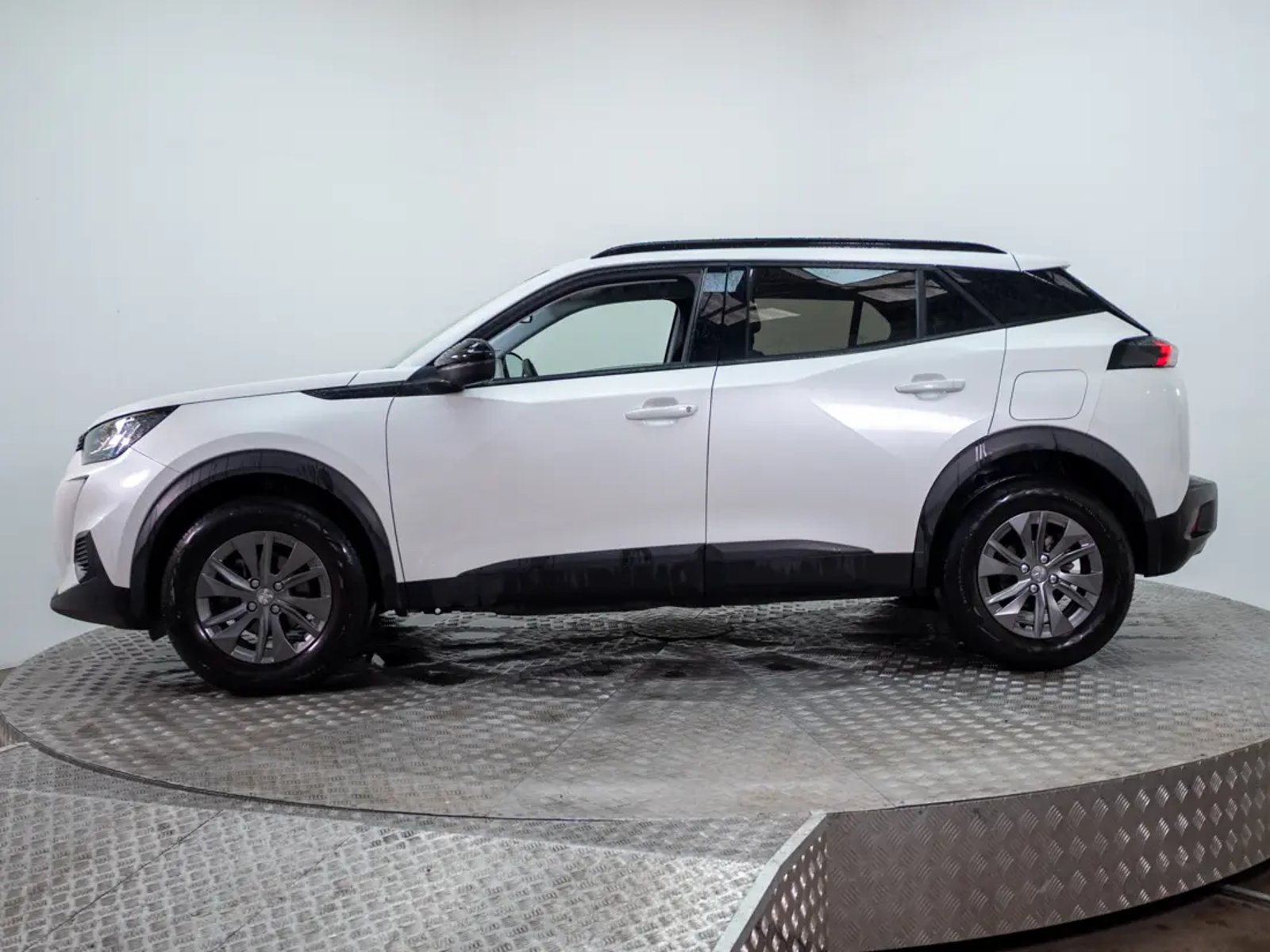 Peugeot 2008 2023 - Foto 4 de 19