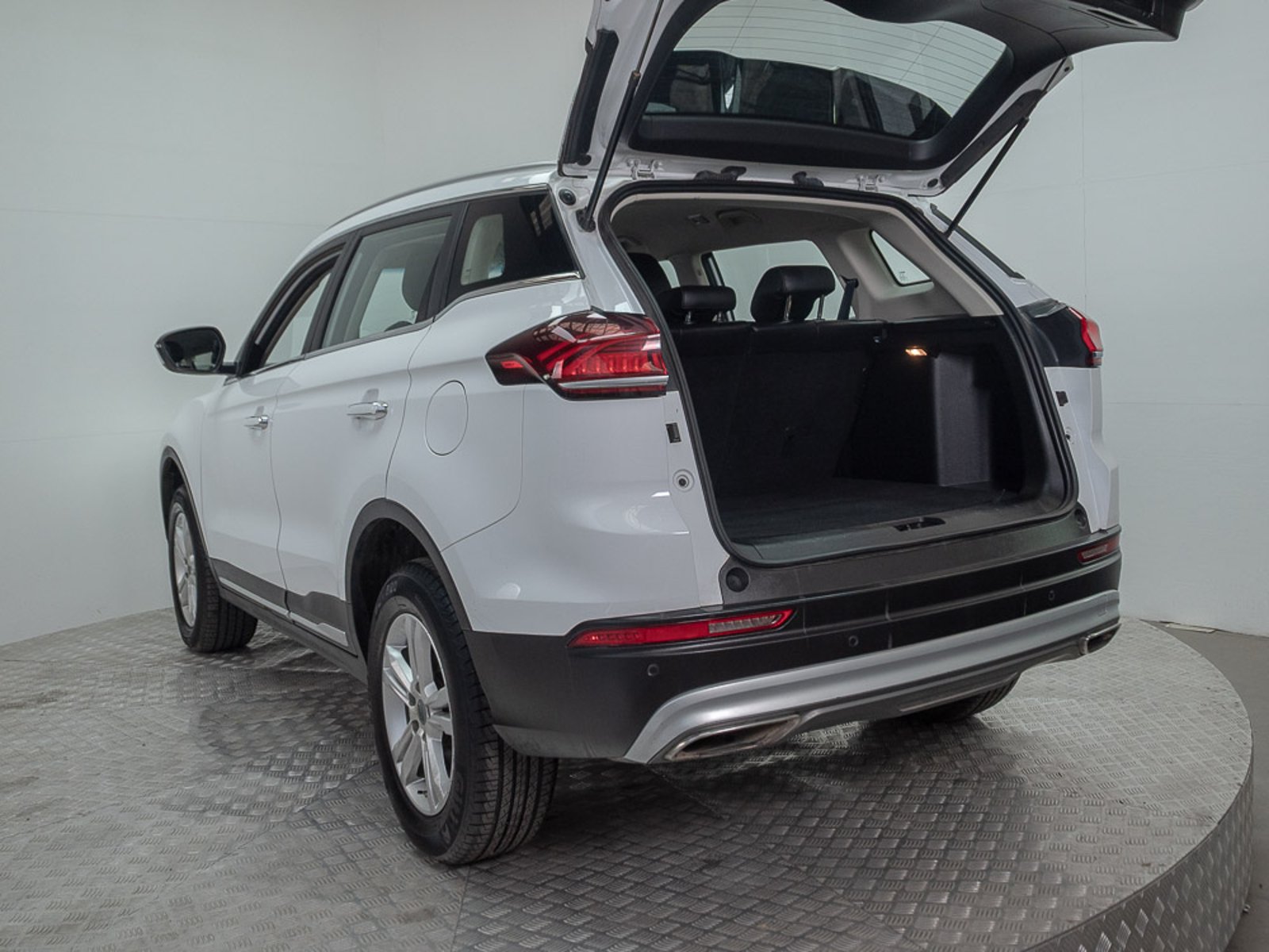GEELY AZKARRA 2022 - Imagen 10 de 17