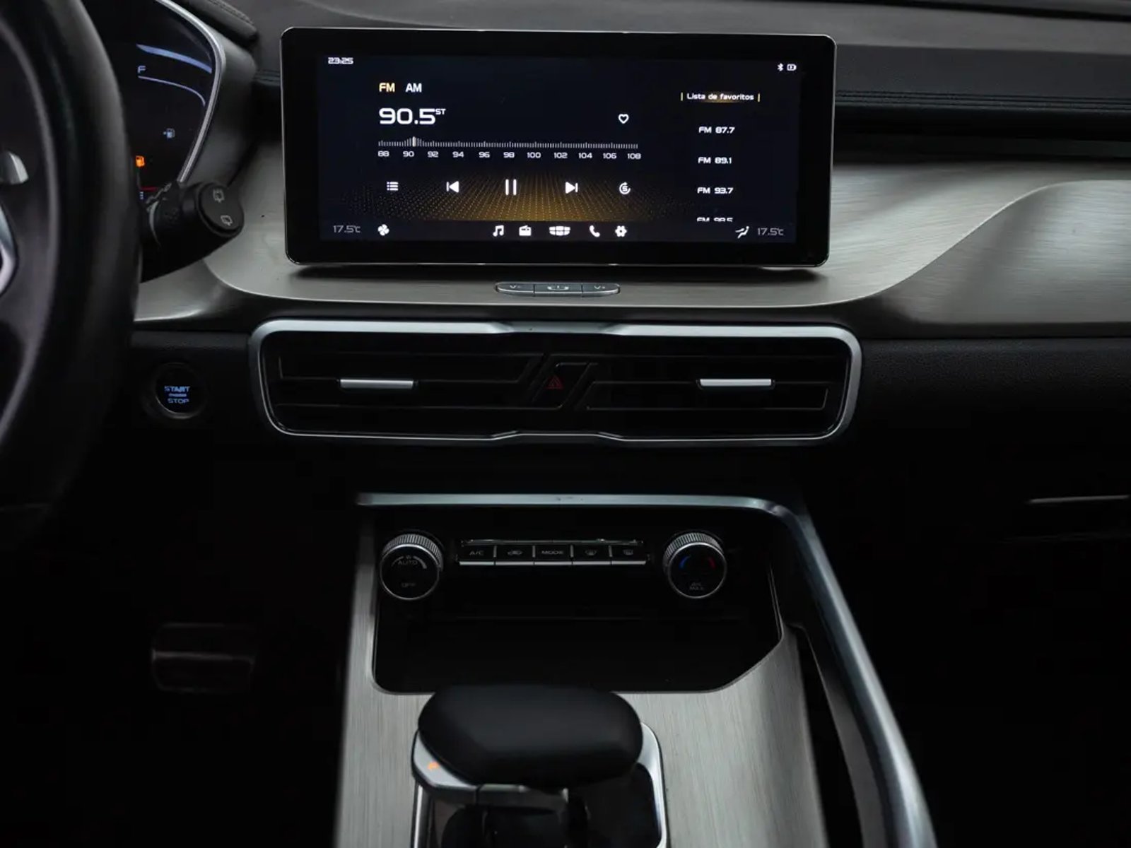 Geely COOLRAY 2023 - Imagen 16 de 19