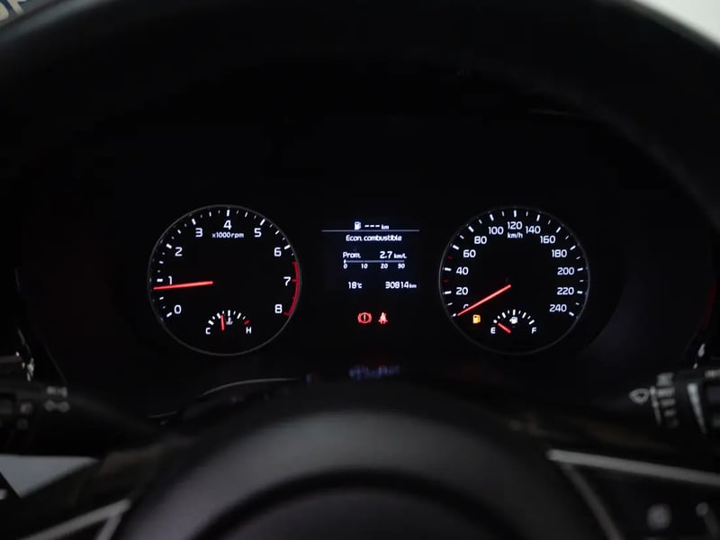 Kia SELTOS 2023 - Imagen 13 de 20
