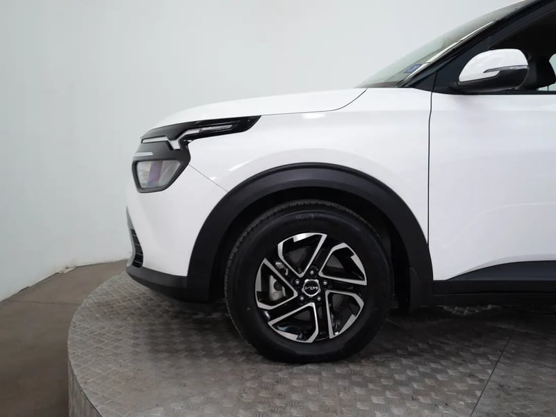 Kia CARENS 2025 - Imagen 18 de 20