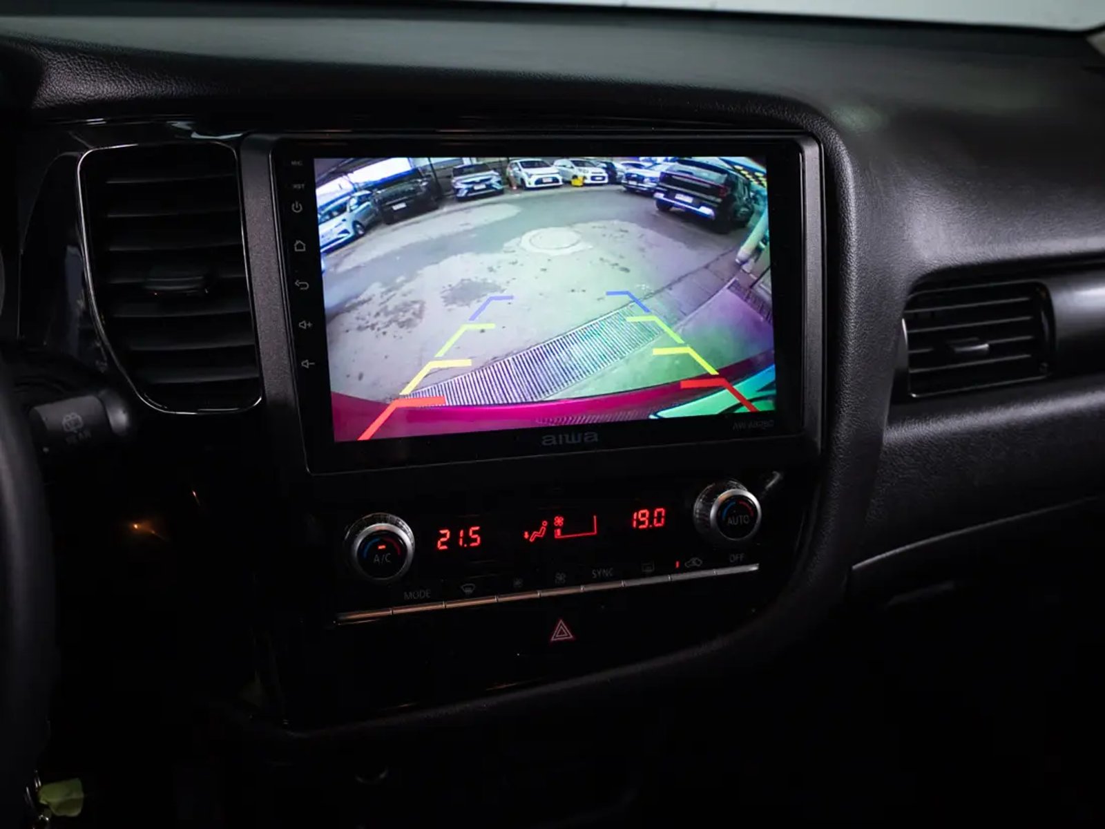 Mitsubishi OUTLANDER 2023 - Imagen 19 de 20
