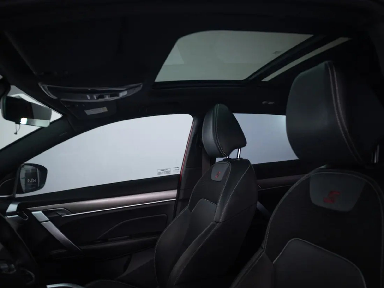 GEELY COOLRAY 2022 - Imagen 16 de 20