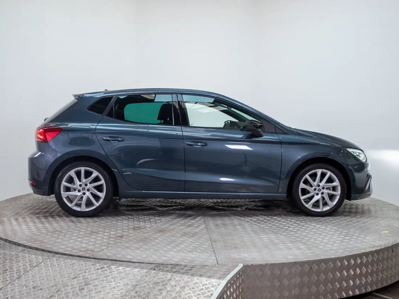 SEAT IBIZA 2023 - Imagen 8 de 20