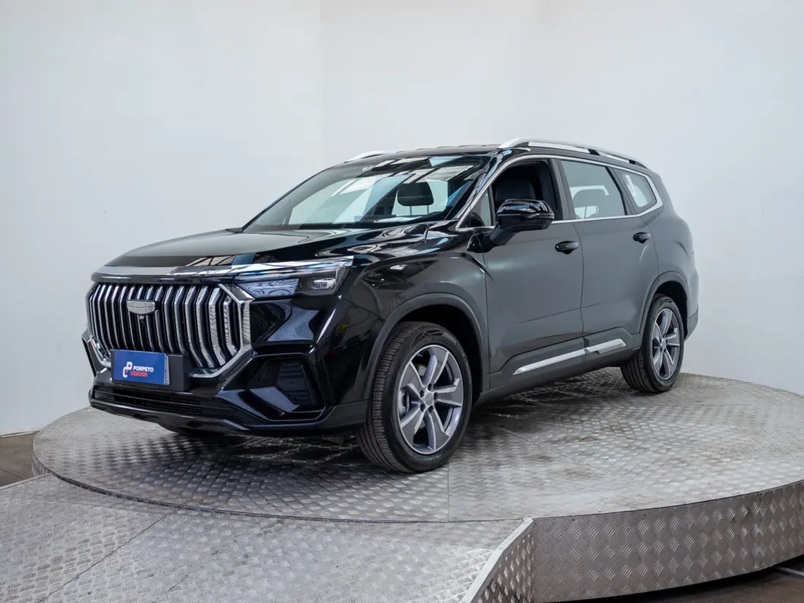 Geely Okavango 2026