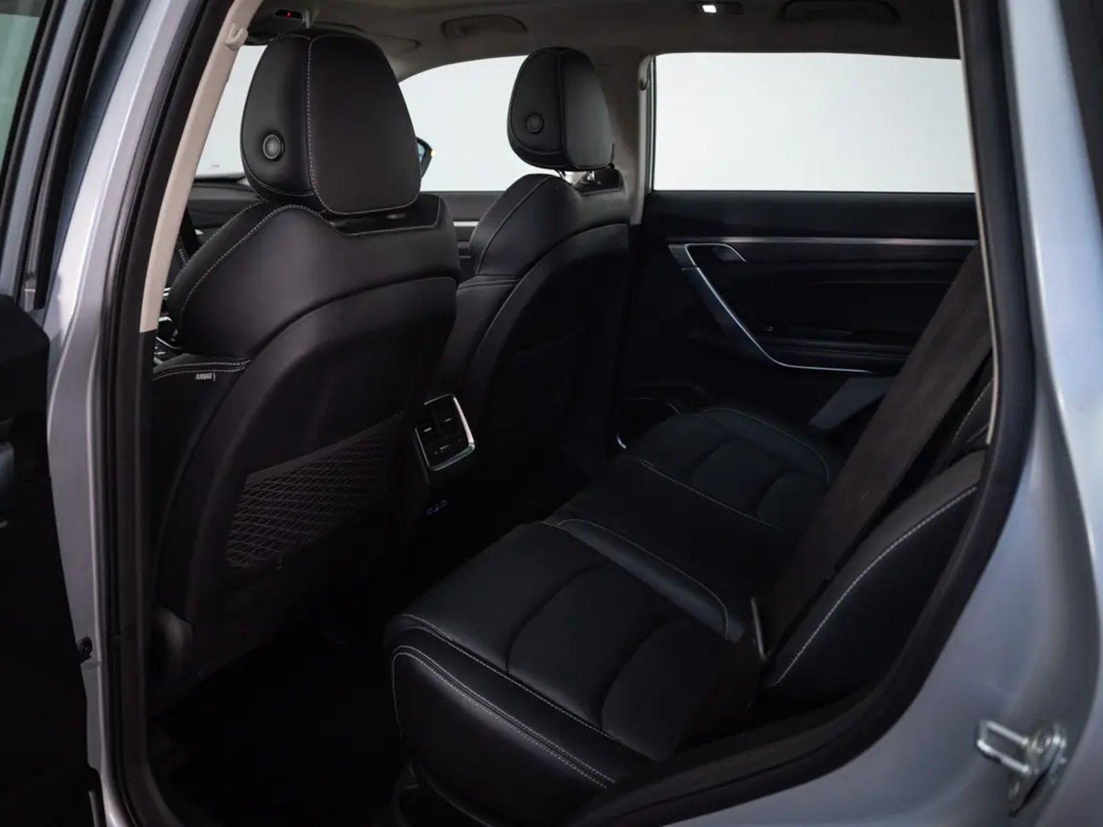 Geely AZKARRA 2024 - Imagen 17 de 20