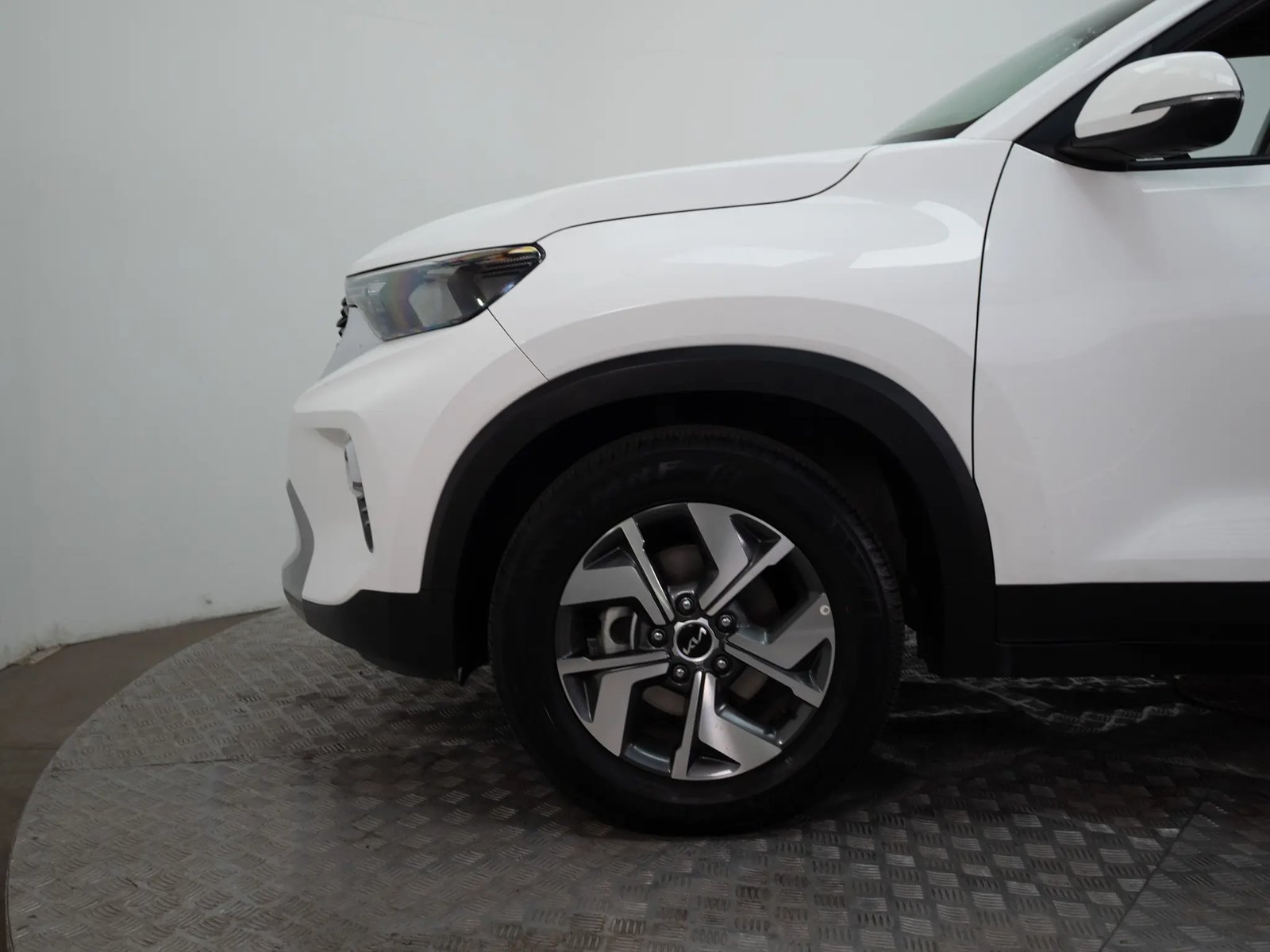 KIA SONET 2023 - Imagen 18 de 20