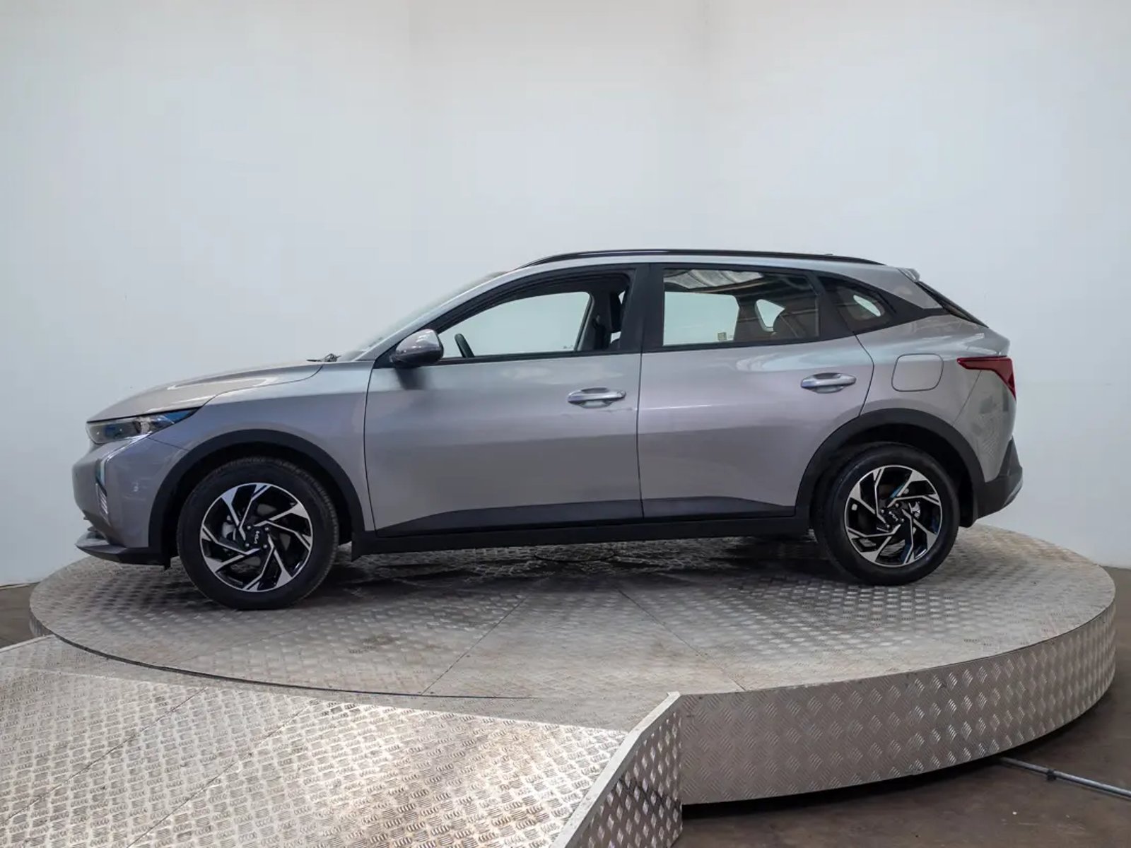 Kia K3 Cross 2026 - Foto 4 de 20