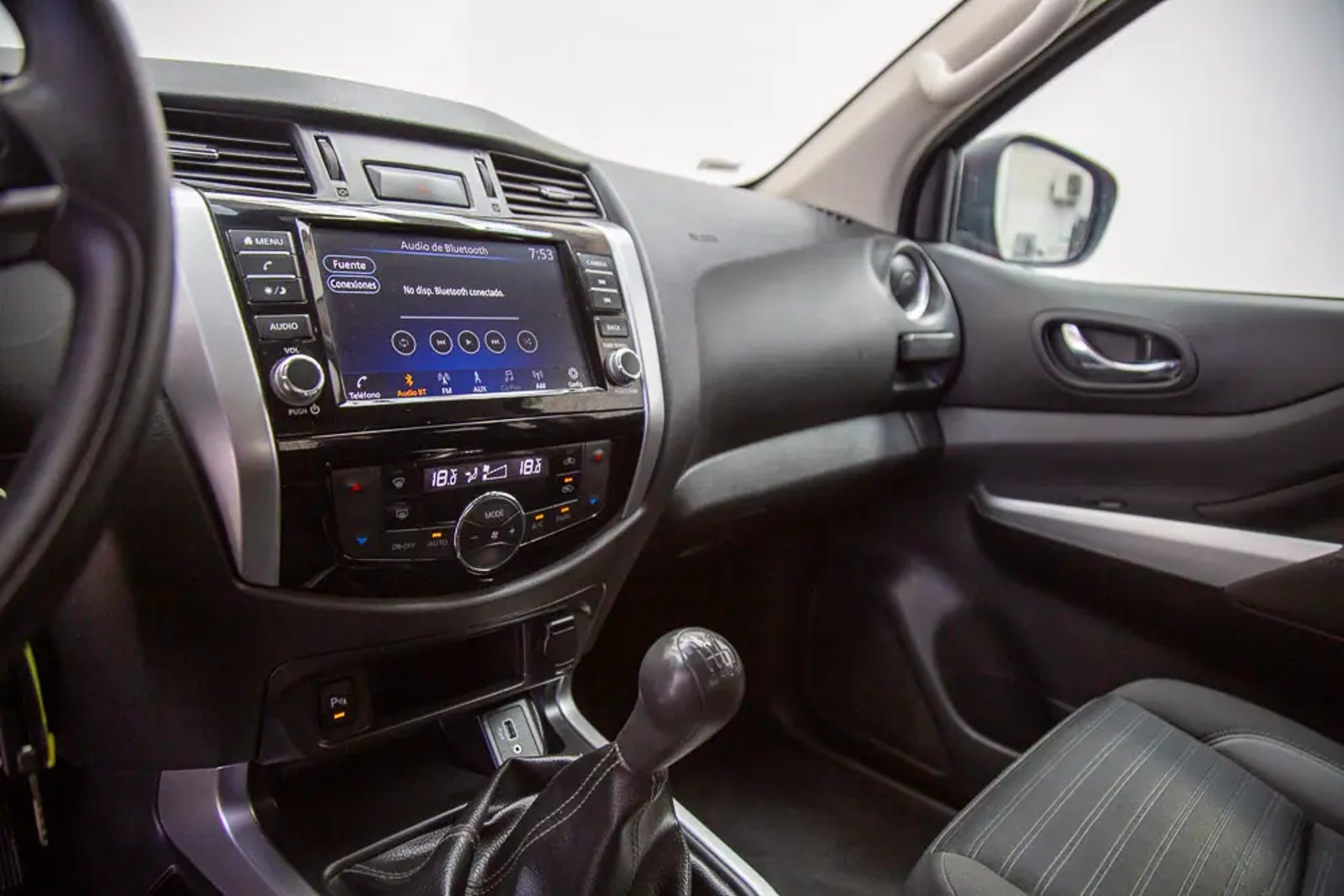 NISSAN NAVARA 2024 - Imagen 12 de 16