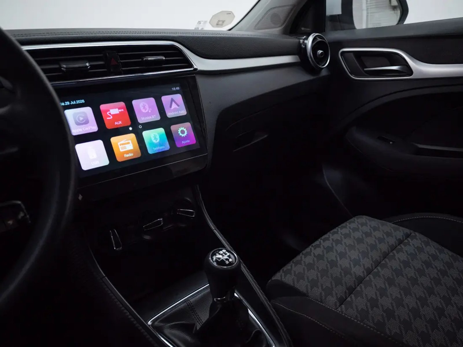 MG ZS 2023 - Imagen 12 de 19