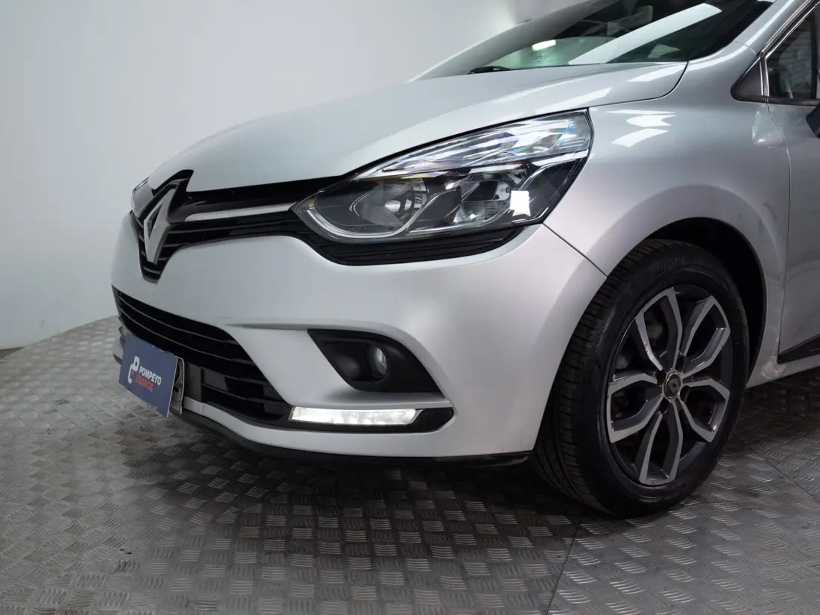 RENAULT CLIO 2017 - Imagen 3 de 18