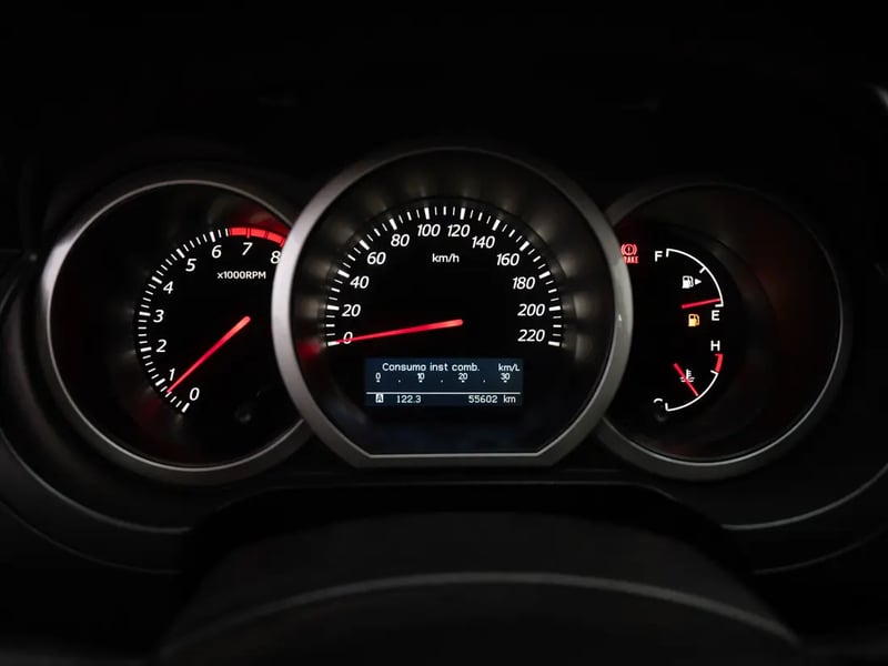 Suzuki GRAND NOMADE 2016 - Imagen 13 de 19