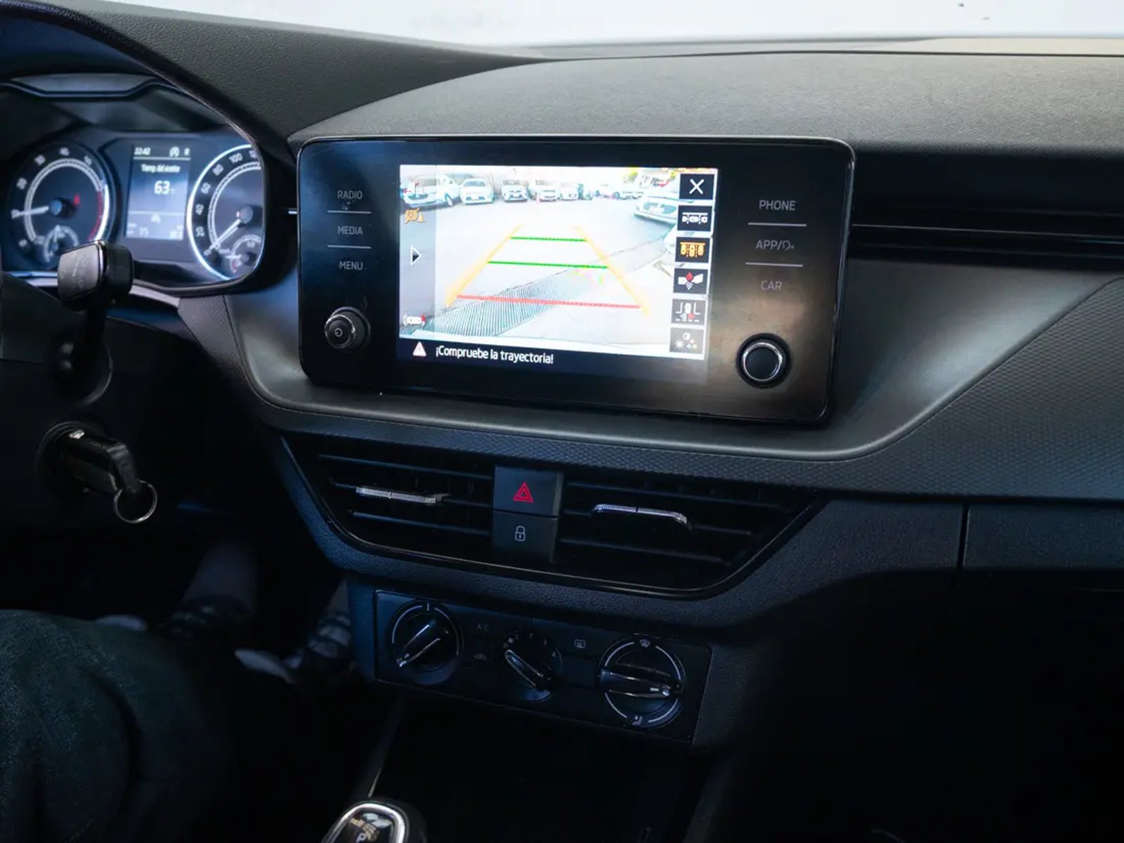 Skoda KAMIQ 2023 - Imagen 15 de 16