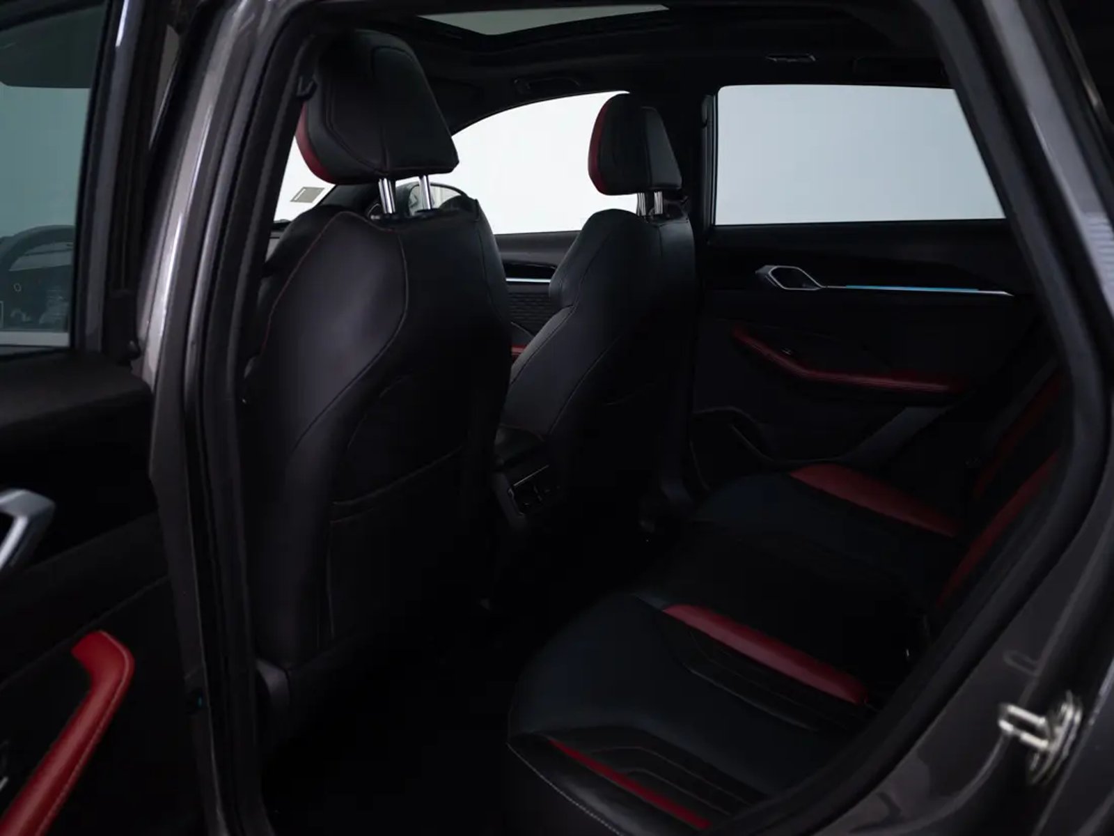 Geely COOLRAY 2023 - Imagen 14 de 20