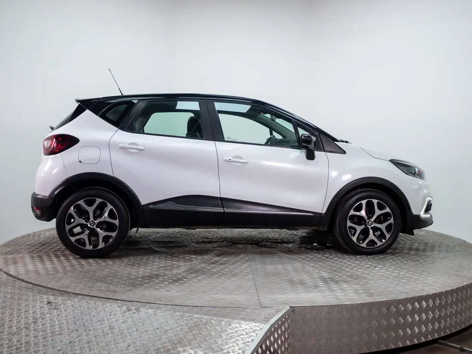 Renault CAPTUR 2020 - Imagen 8 de 19