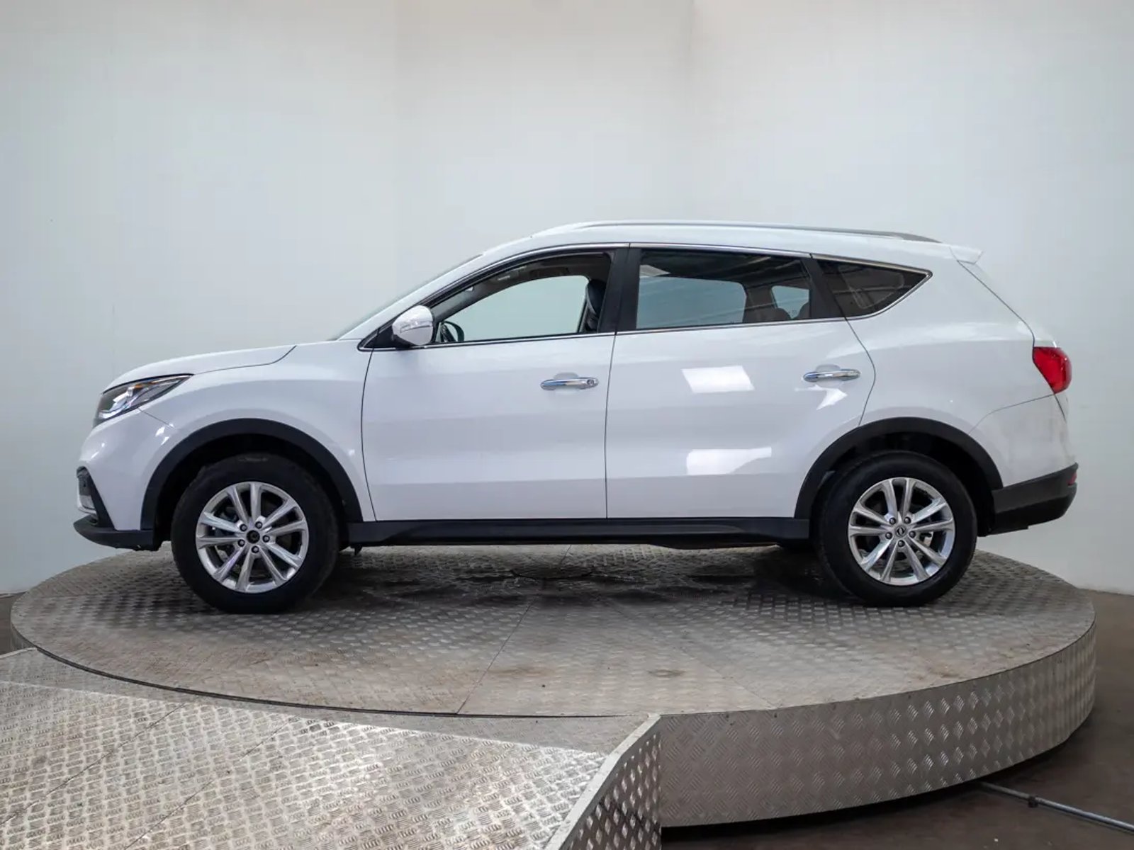 Dongfeng SUV 580 2024 - Foto 4 de 20