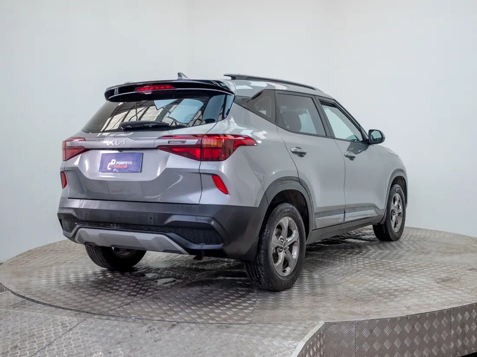 Kia SELTOS 2024 - Imagen 7 de 20