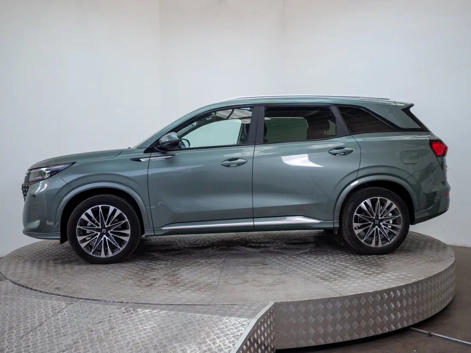 DFSK SUV 600 2026 - Foto 4 de 20