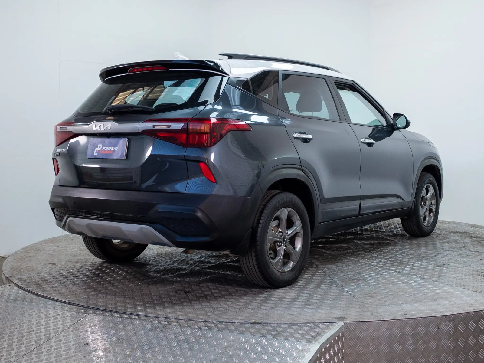 KIA SELTOS 2023 - Imagen 4 de 19