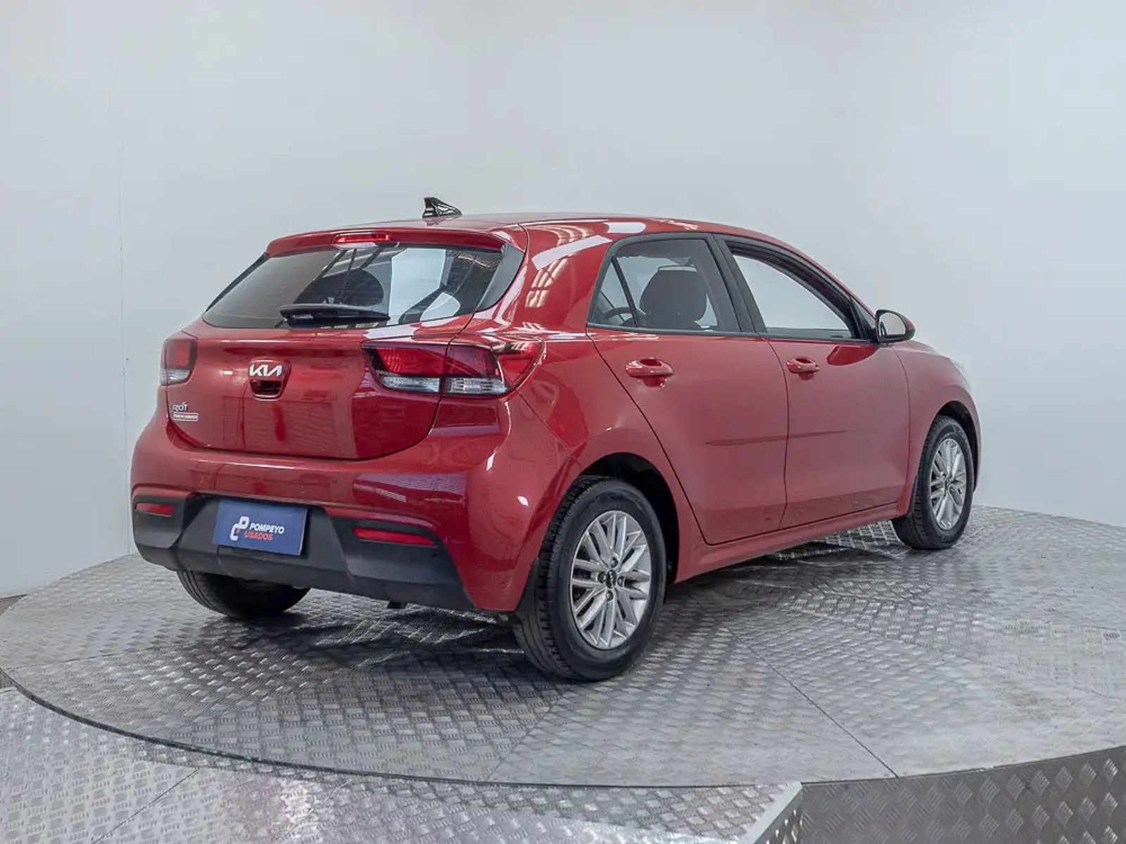 KIA RIO 5 2023 - Imagen 8 de 16
